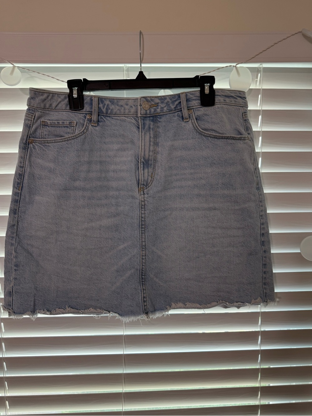 LOFT Made and Loved Light Wash Distressed Denim Mini Skirt Size 12